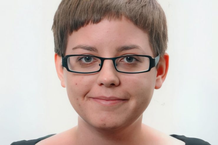 portrait shot of Alina Kadlubsky